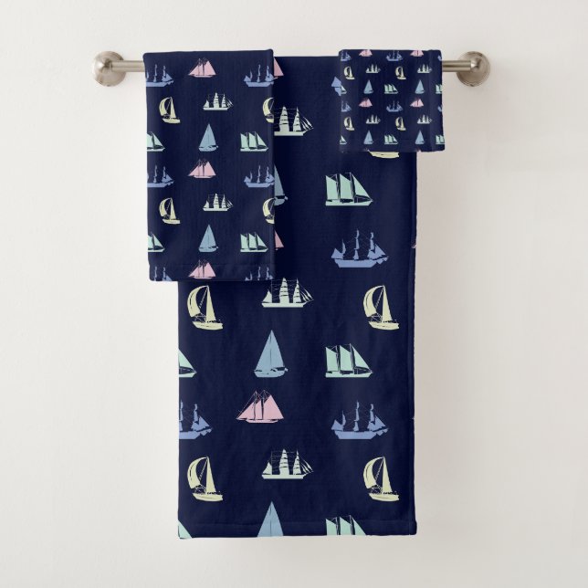 Pastel Sailboat Pattern in Midnight Blue Badhandtuch Set (Insitu)