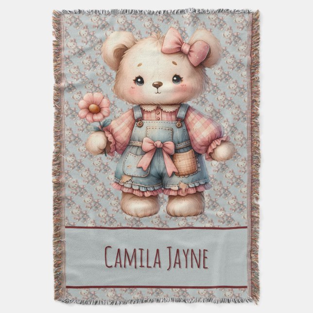 Pastel Teddy Bear Holding Blume Tragen Overalls Decke (Vorderseite Vertikal)