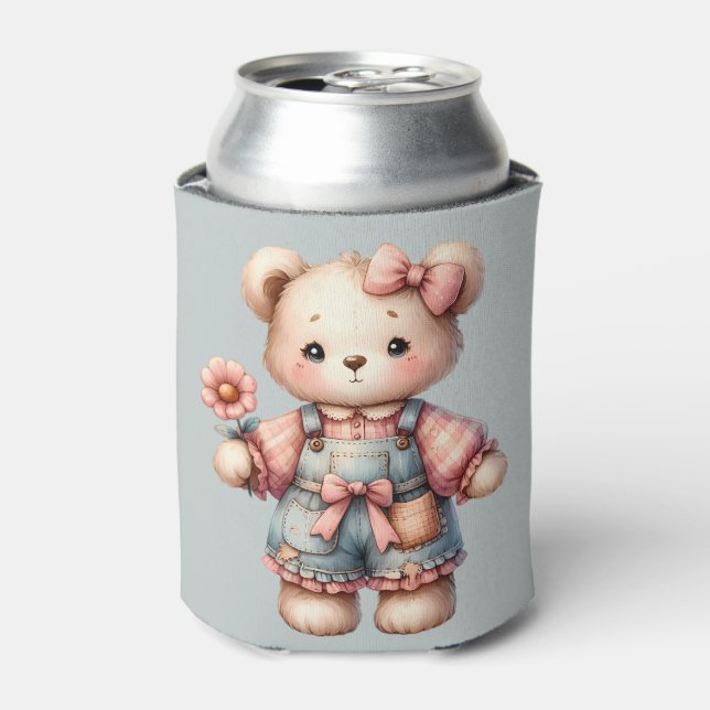 Pastel Teddy Bear Holding Blume Tragen Overalls Dosenkühler (Kanne Vorderseite)
