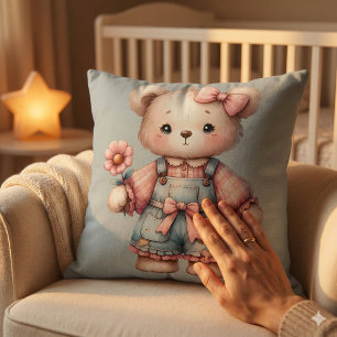 Pastel Teddy Bear Holding Blume Tragen Overalls Kissen