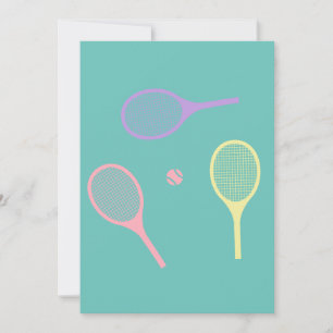 Pastel Tennis Rackets mit Tennisball auf Grün Einladung