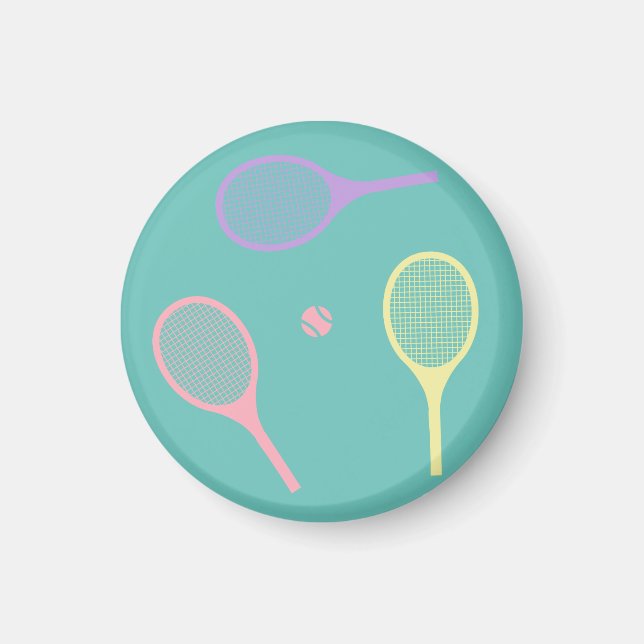 Pastel Tennis Rackets mit Tennisball auf Grün Magnet (Vorne)