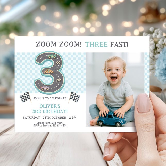 Pastel-Three-Fast-Birthday-Rennen Einladung (Von Creator hochgeladen)
