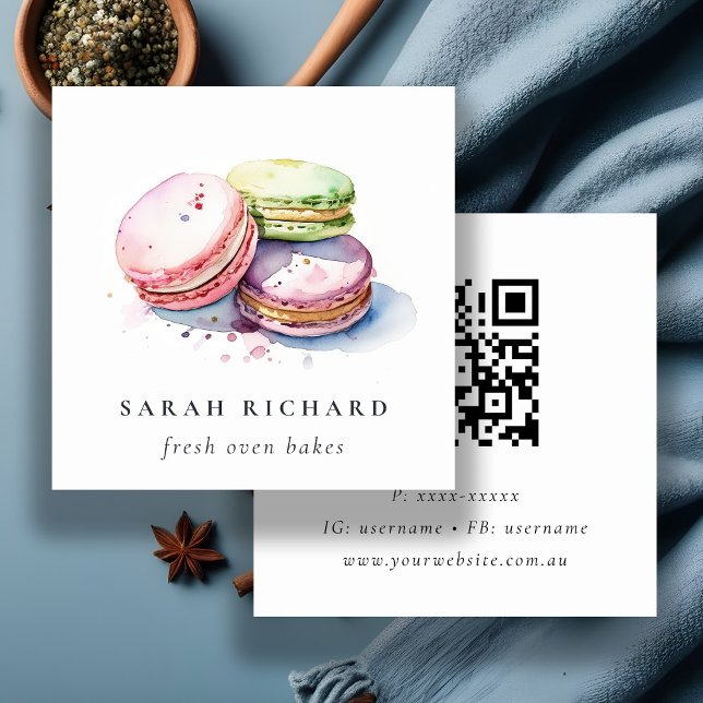 Pastel Watercolor French Macarons Bakery QR Code Quadratische Visitenkarte (Von Creator hochgeladen)