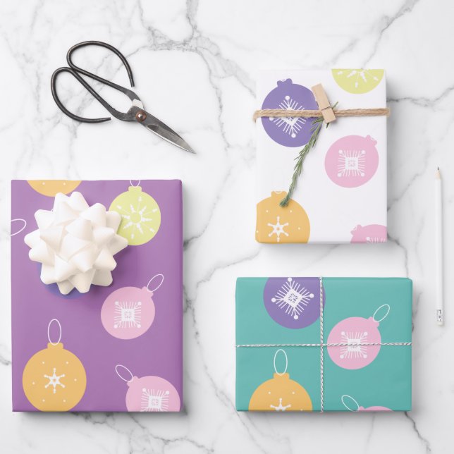 Pastel Weihnachtsschmuck Snowflakes Muster Geschenkpapier Set (Vorderseite)