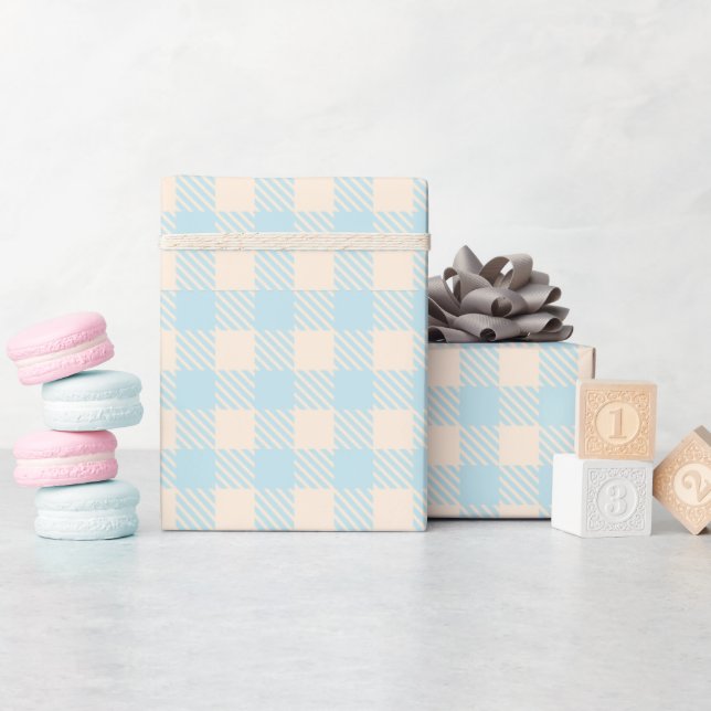 Pastelblau blauer Gingham kariert geprüft Geschenkpapier (Babyparty)
