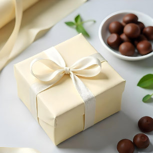 Pastelgelb #FAF4D4 Geschenkpapier