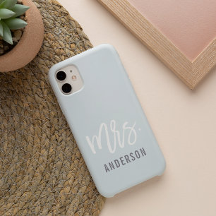Pastell Blau-Graue neue Frau Nachname Braut iPhone 16 Hülle