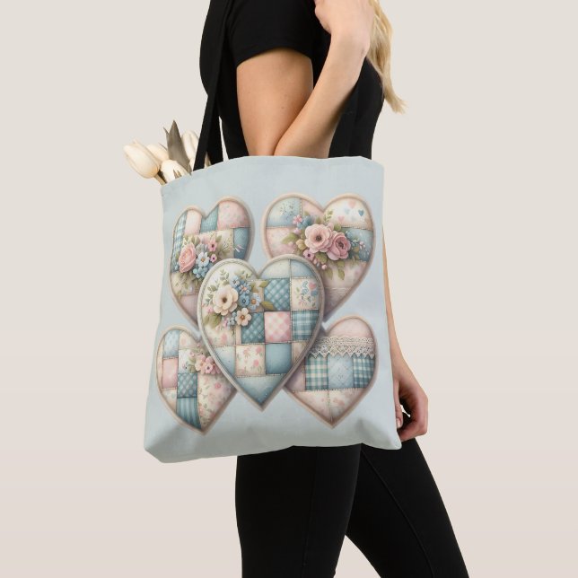 Pastell Cottagecore Patchwork-Herzen (Von Nahem)
