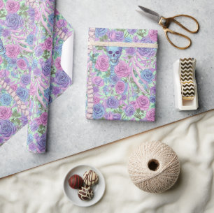 Pastell Goth Blumenknochen und Rose Geschenkpapier