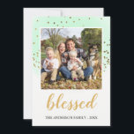 Pastell Green Gold Glitzer Weihnachten<br><div class="desc">Selig Christlich Pastel Watercolor und Gold Glitzer Confetti Religious Weihnachtsfotokarte. Foto und Familienname können auf dieser niedlichen Aquarell und funkelnd Glitzer Weihnachtskarte aktualisiert und angepasst werden. Bitte kontaktieren Sie den Designer,  um passende Artikel zu erhalten.</div>