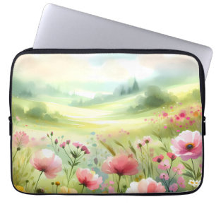 Pastell-Landschaft einer Wildblumenwiese Laptopschutzhülle