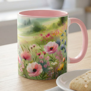 Pastell-Landschaft einer Wildblumenwiese Tasse