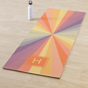 Pastell-Regenbogen-Muster-Monogramm-Übung Yogamatte