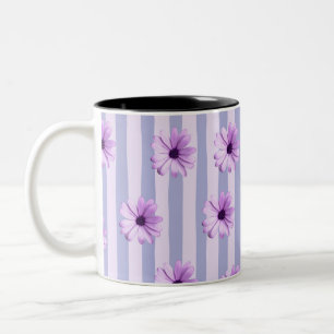 Pastell-Streifenmuster mit Gänseblümchen Zweifarbige Tasse