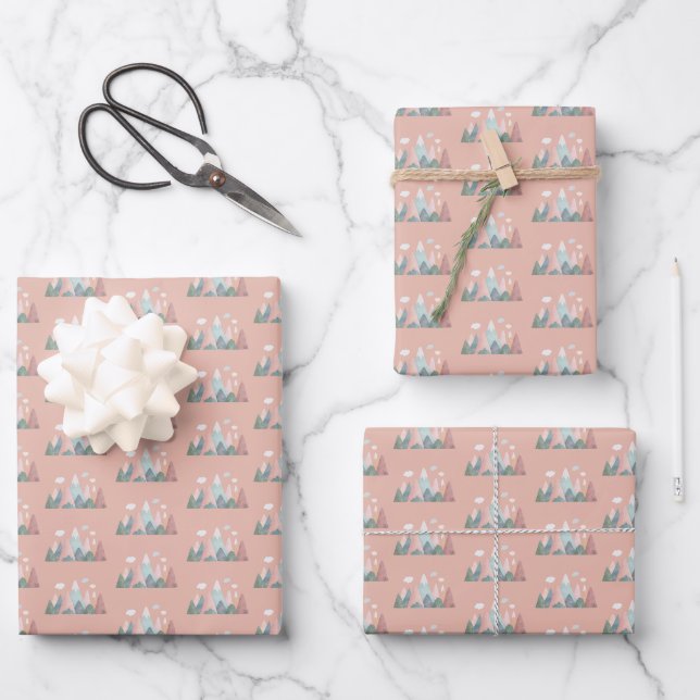 Pastellberge auf Lachsrosa Geschenkpapier Set (Vorderseite)