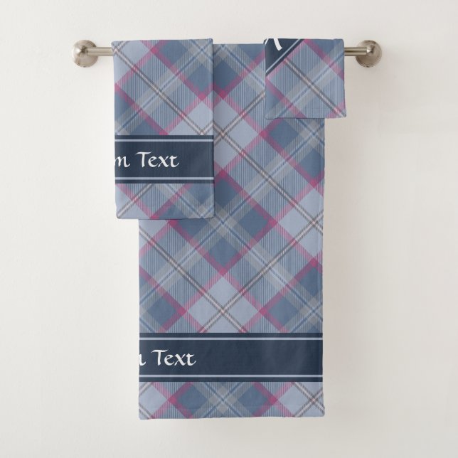 Pastellblau und rosa Tartan Badetücher Set (Insitu)