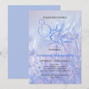 Pastellblaue florale Hintergrund-Brautparty Einladung