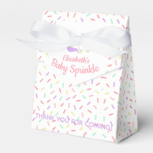 PastellEinhorn-Baby besprühen Geschenkschachtel