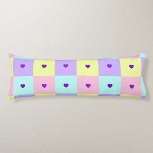 Pastellfarben & lila Herzen schlagen Seitenschläferkissen