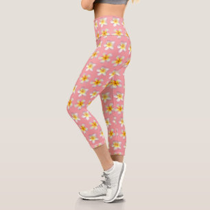 Pastellfarbene Frangipani-Plumerien-Blüten auf Ros Capri Leggings