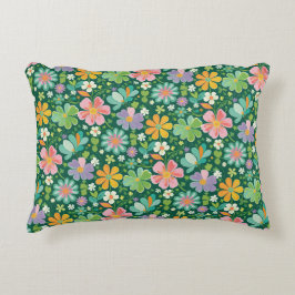 Pastellfarbene Wildblumen in rosa, Lila orange und Dekokissen