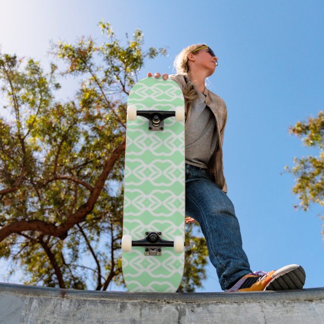 Pastellgrün mit weißem Fechtmuster auf Skateboard (Außenbereich 1)