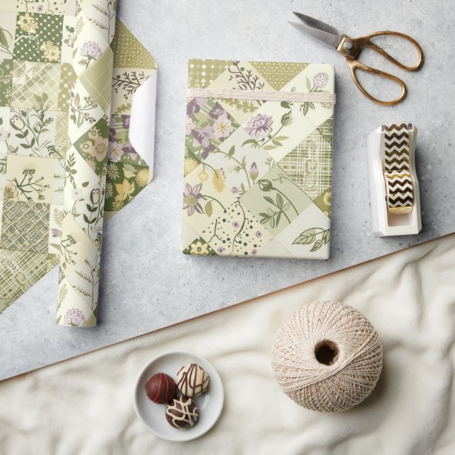 Pastellgrüne Fliederdecke Erdiges Gingham-Patchwor Geschenkpapier (Basteln)
