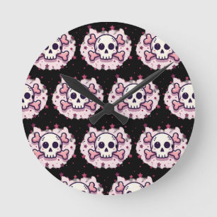 Pastellrosa Totenkopf und gekreuzte Knochen Runde Wanduhr