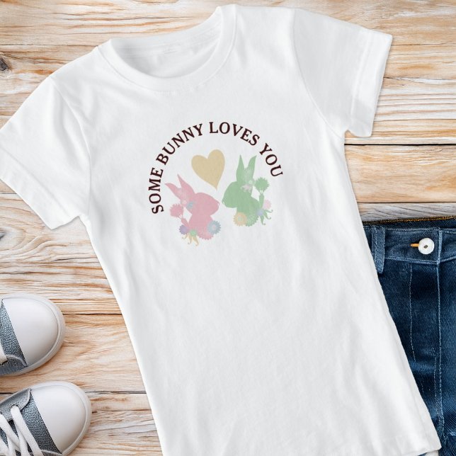 Pastellrosa und grüne Bunnien mit Herzklopfen T-Shirt (Von Creator hochgeladen)