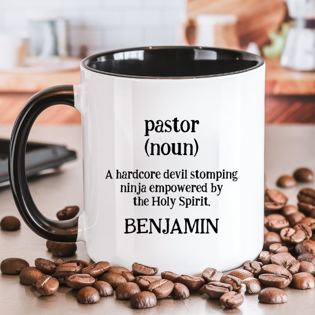 Pastor Definition Witziger religiöser Individuelle Tasse (Von Creator hochgeladen)