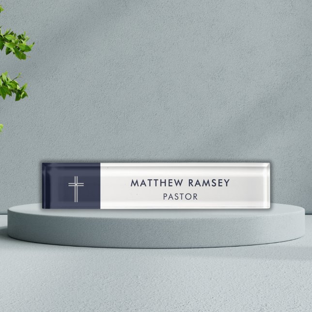 Pastor Moderne Minimal Cross Navy White Church Namensplakette (Von Creator hochgeladen)