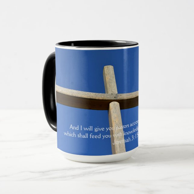 Pastor-Wert mit Kreuz Tasse (Vorderseite Links)