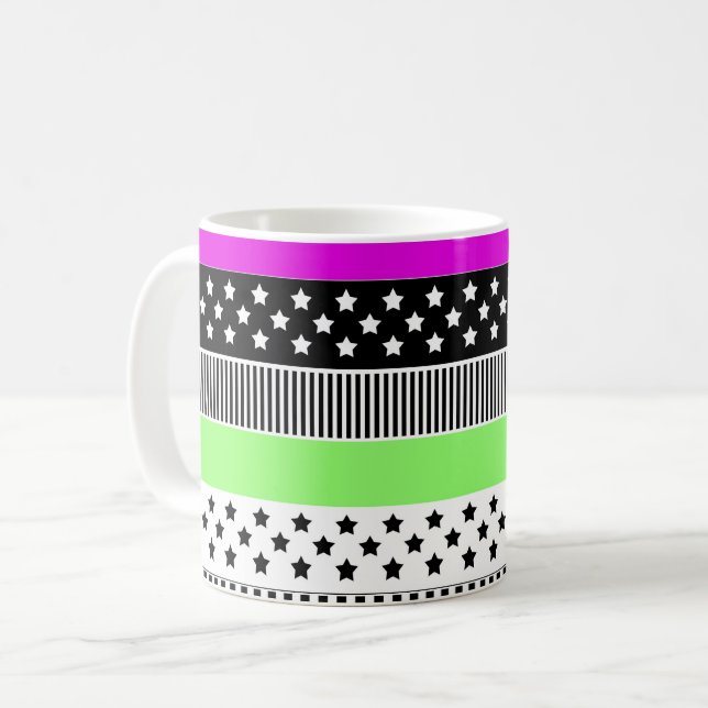 Patchwork aus schwarz-weiß und neonfarbenen Streif Kaffeetasse (Vorderseite Links)