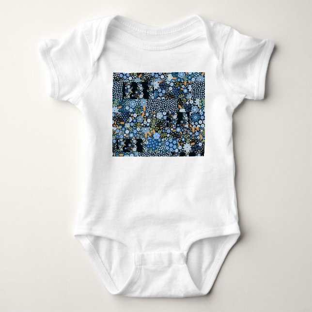 Patchwork Blaue Blumen: Nahtlose Stoffe. Baby Strampler (Vorderseite)