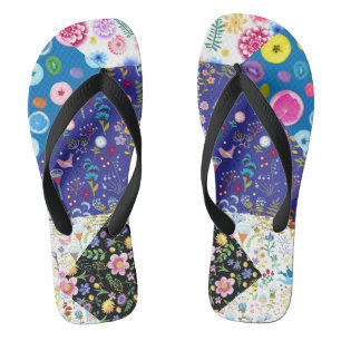 Patchwork-Blumenmuster auf schwarzem Hintergrund. Flip Flops
