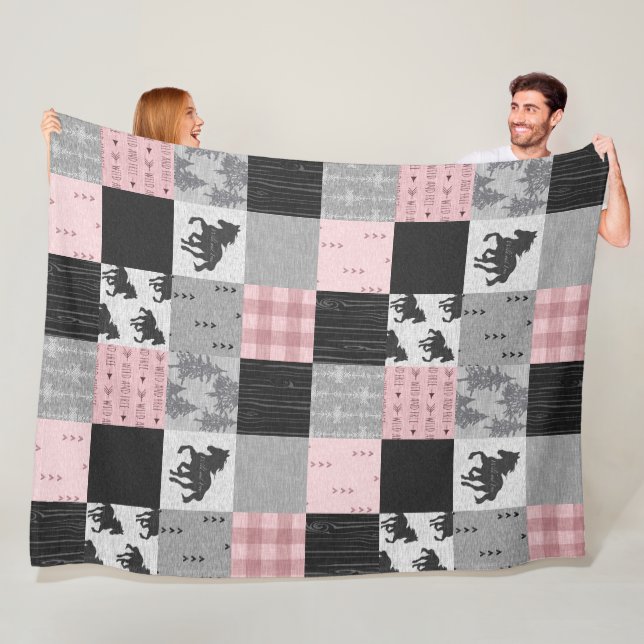 Patchwork für Wilde und Freie Pferde - rosa Fleecedecke (Beispiel)