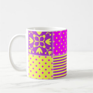 Patchwork-Hintergrund mit verschiedenen Mustern Ku Kaffeetasse