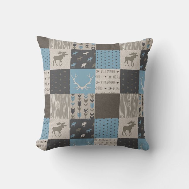 Patchwork Moose Woodland Pillow - Blue/Tan/Brown Kissen (Vorderseite)