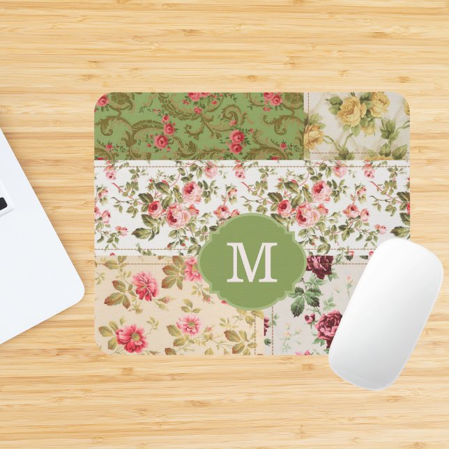 Patchwork-Rose mit individuellem Monogramm Mousepad (Von Creator hochgeladen)