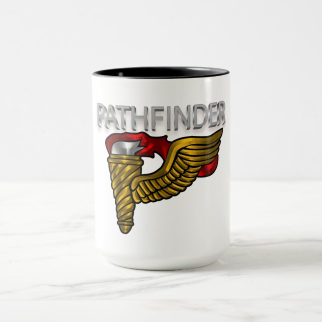 Pathfinder-Abzeichen - "Pathfinder Black" Tasse (Zentrum)