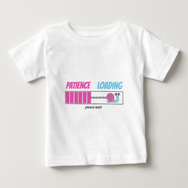 Patient Loading lustige Schnecke Personalisierten  Baby T-shirt (Vorderseite)