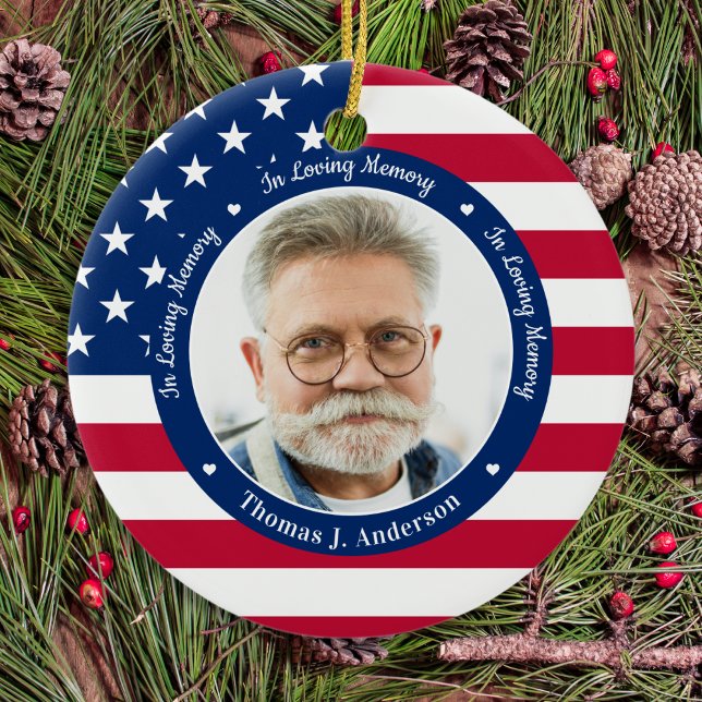 Patriotic American Flag Custom 2 Foto Memorial Keramik Ornament (Von Creator hochgeladen)