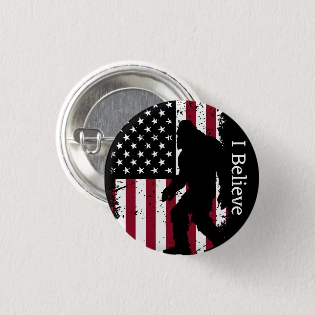 Patriotic Bigfoot Button (Vorne & Hinten)