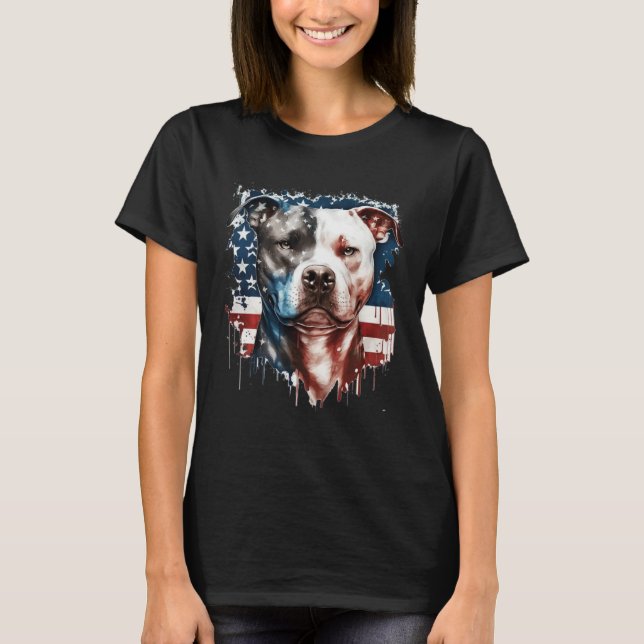 Patriotic Canine A Pitbull with American Flag T-Shirt (Vorderseite)