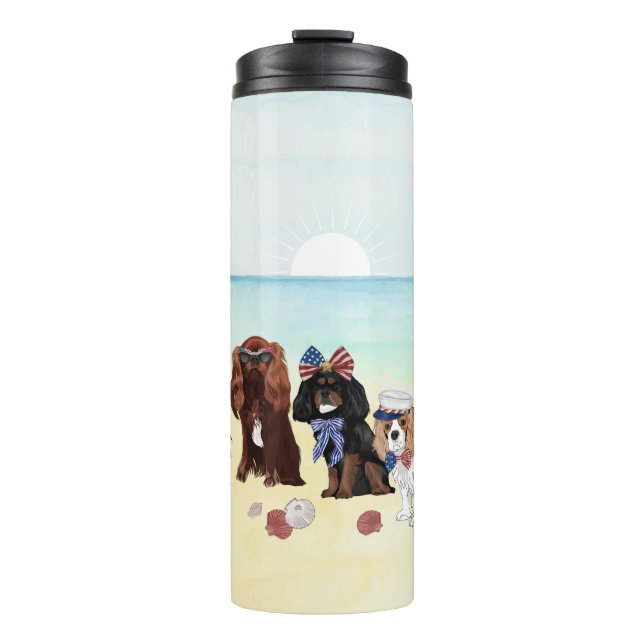 Patriotic Cavalier King Charles Spaniels Beach  Thermosbecher (Vorderseite)