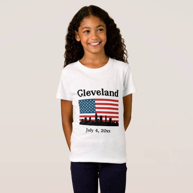 Patriotic Cleveland Ohio American Flag Skyline T-Shirt (Vorne ganz)