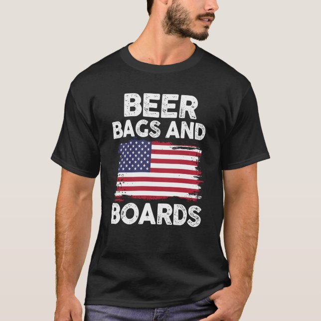 Patriotic Cornhole Player 4th Of July Beer Bags An T-Shirt (Vorderseite)
