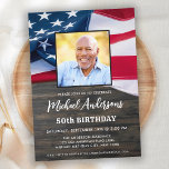 Patriotic Custom Foto USA American Flag Birthday Einladung<br><div class="desc">USA amerikanische Flagge Birthday Party Einladungen. Laden Sie Freunde und Familie zu Ihrem patriotischen Geburtstagsfest mit diesen modernen amerikanischen Flag Einladungen. Personalisieren Sie diese Fahneneinladung mit Ihren Event-, Foto-, Name- und Party-Details. In unserer Kollektion finden Sie passende Geschenke, Gastgeschenke und Vorräte zum Geburtstag. COPYRIGHT © 2023 Judy Burrows, Black Dog...</div>