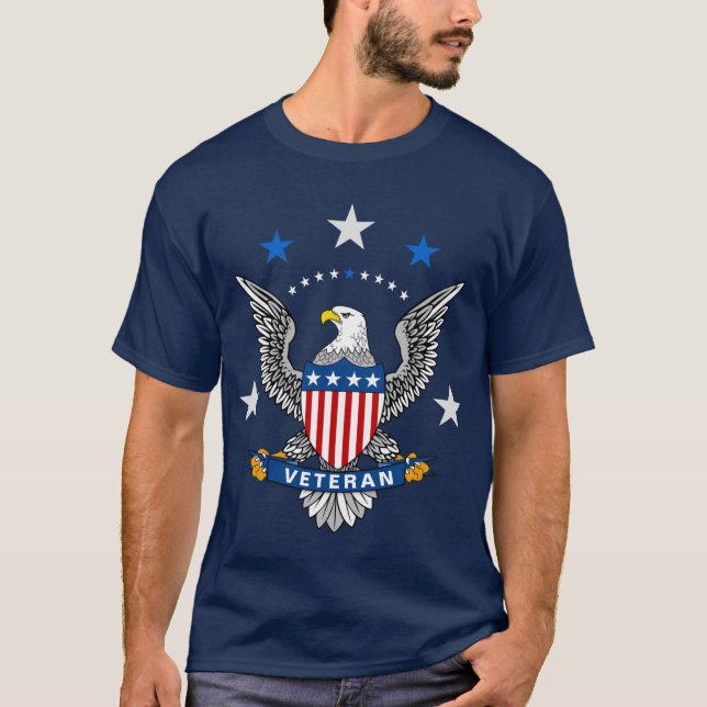 Patriotic Eagle Veteran T-Shirt (Vorderseite)